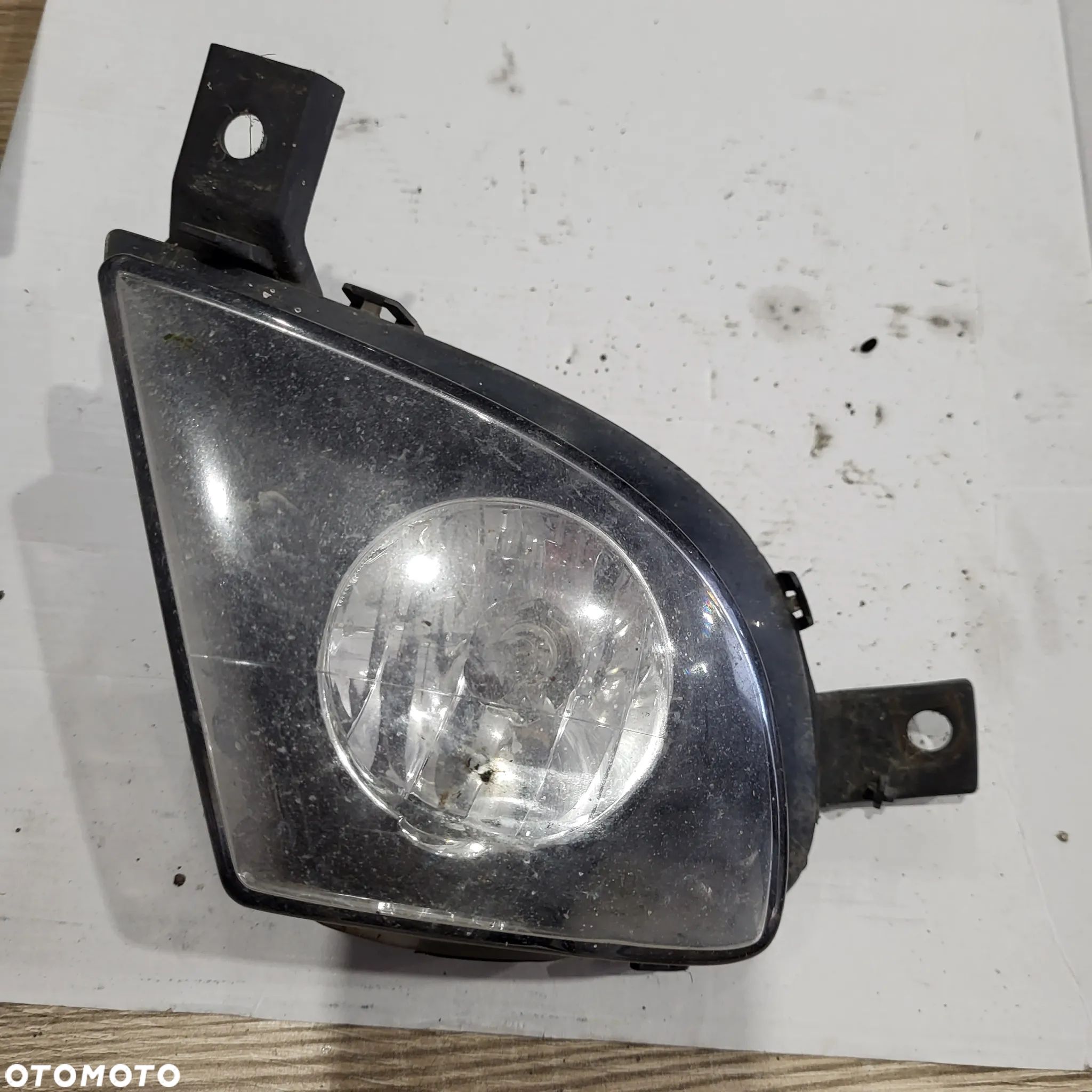 Halogen prawy 170037-02 do pojazdu: BMW E90 - 1