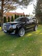 Cadillac Escalade - 1