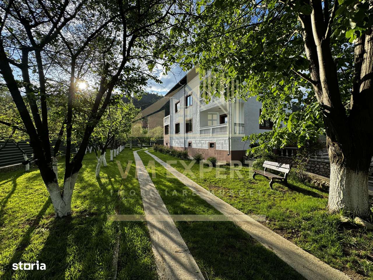 VILA S+P+E-306 MP, TEREN 2078 MP, CAMPULUNG - Imagine principală: 5/20