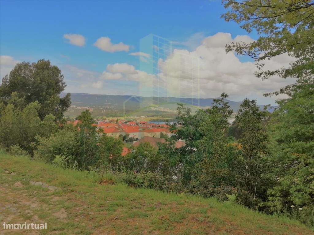 Terreno Urbano - 750 m² - Loivo, Vila Nova de Cerveira - Grande imagem: 3/5