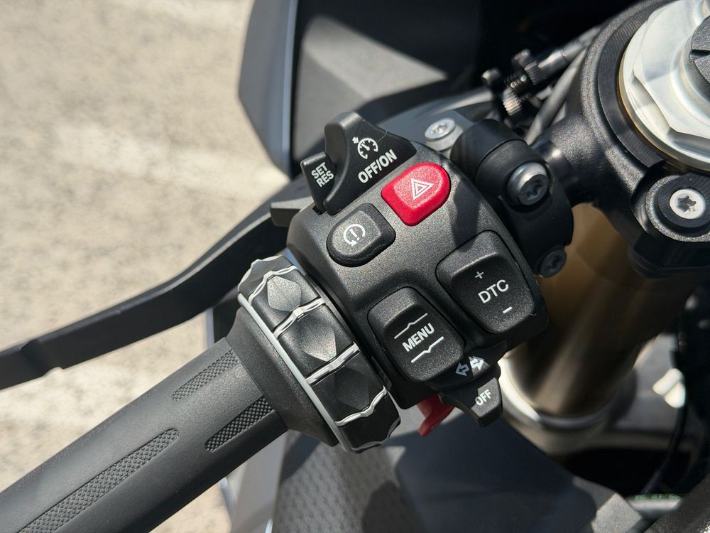 BMW S 1000 RR