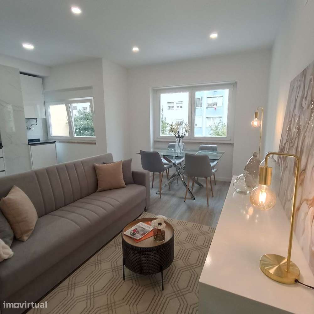 T3 remodelado em Carnide - excelente vista - Grande imagem: 2/11