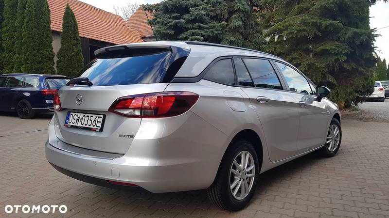 Opel Astra V 1.0 T Dynamic S&S - 4