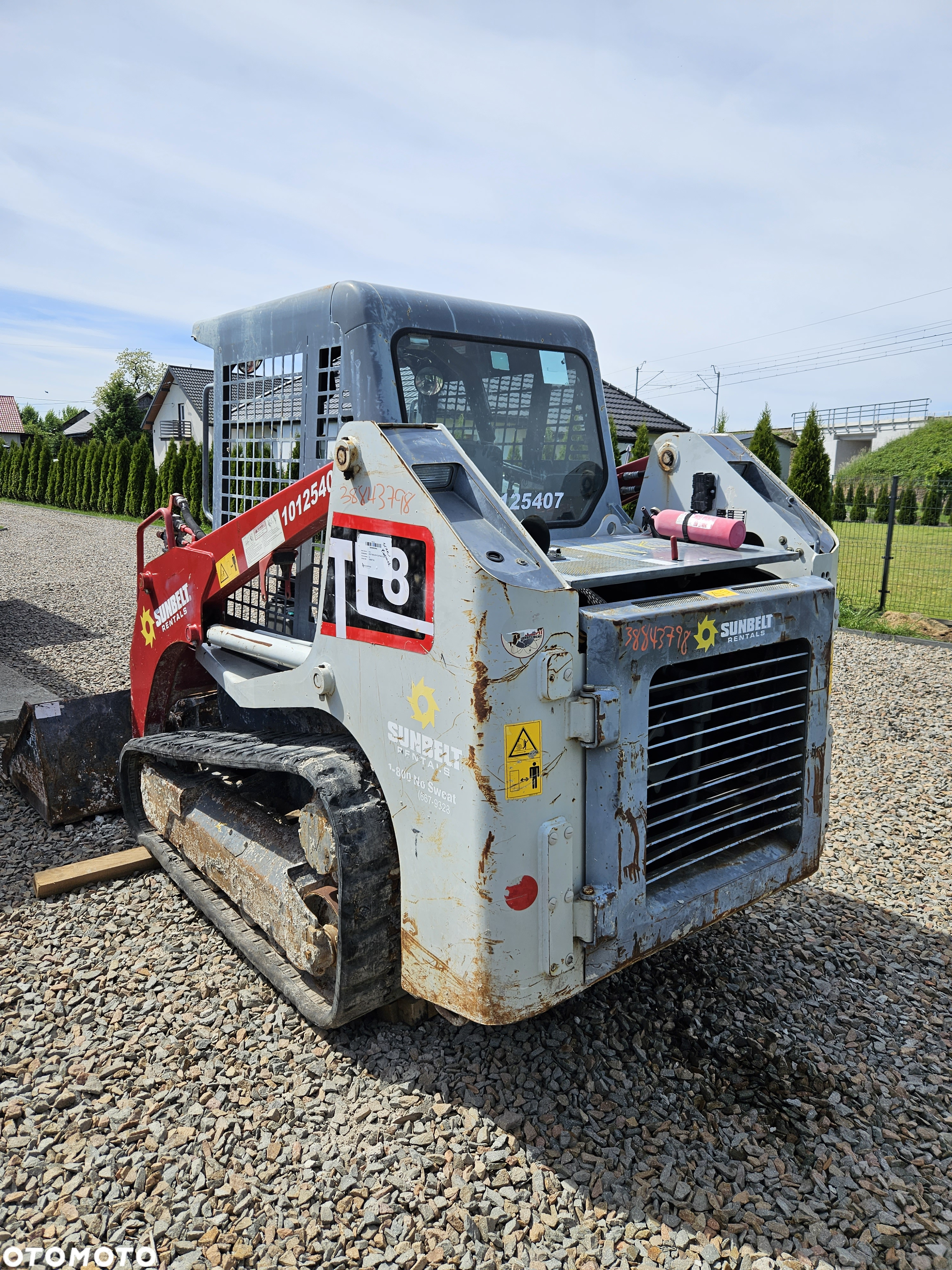 Takeuchi TL8 - 4