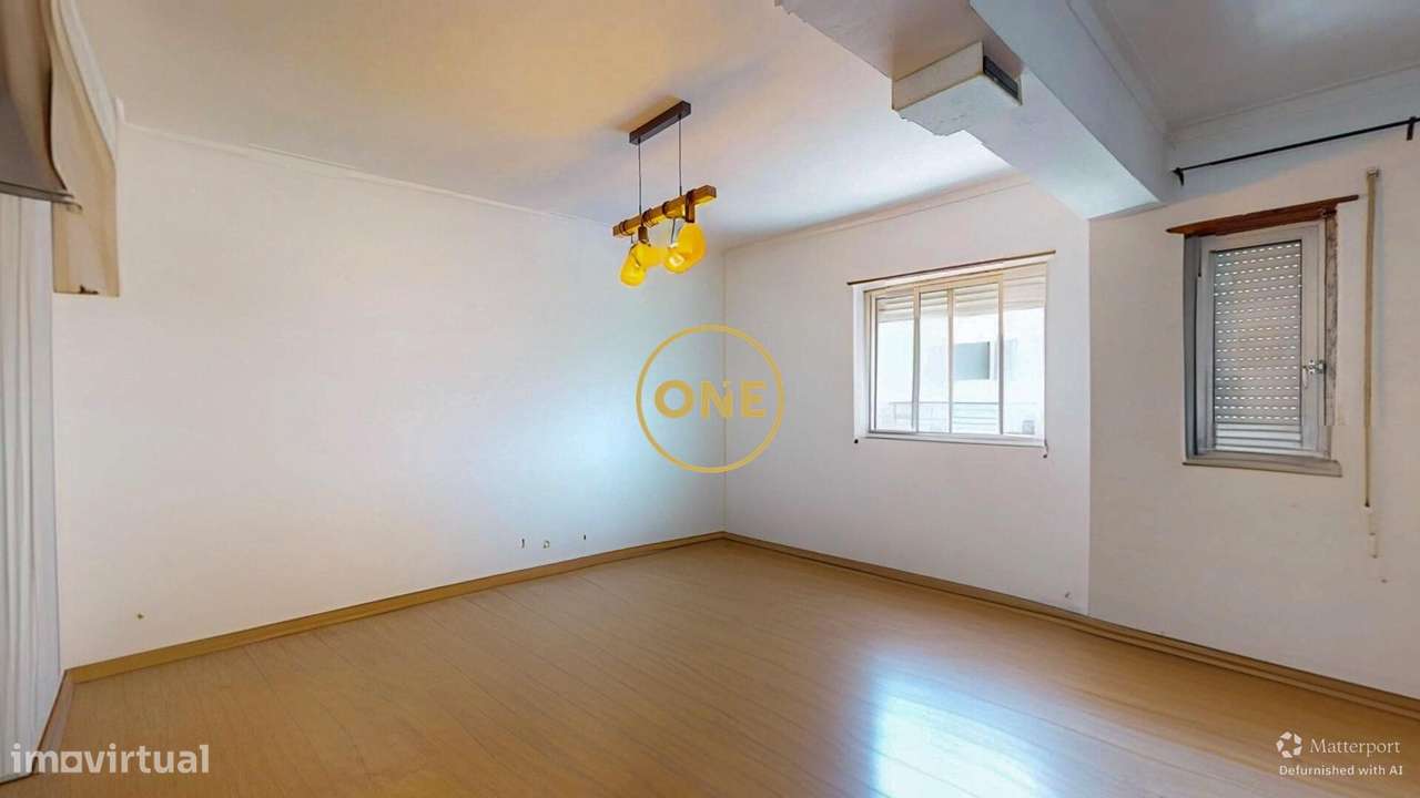 Apartamento T4 transformado em T3 no Carregado - Grande imagem: 4/28
