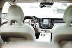 Volvo XC 60 T8 Twin Engine AWD Geartronic RDesign - 28