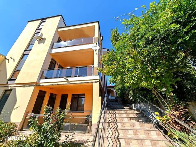 Imobil ideal pentru relocare afacere, zona Medicina Veche.-0