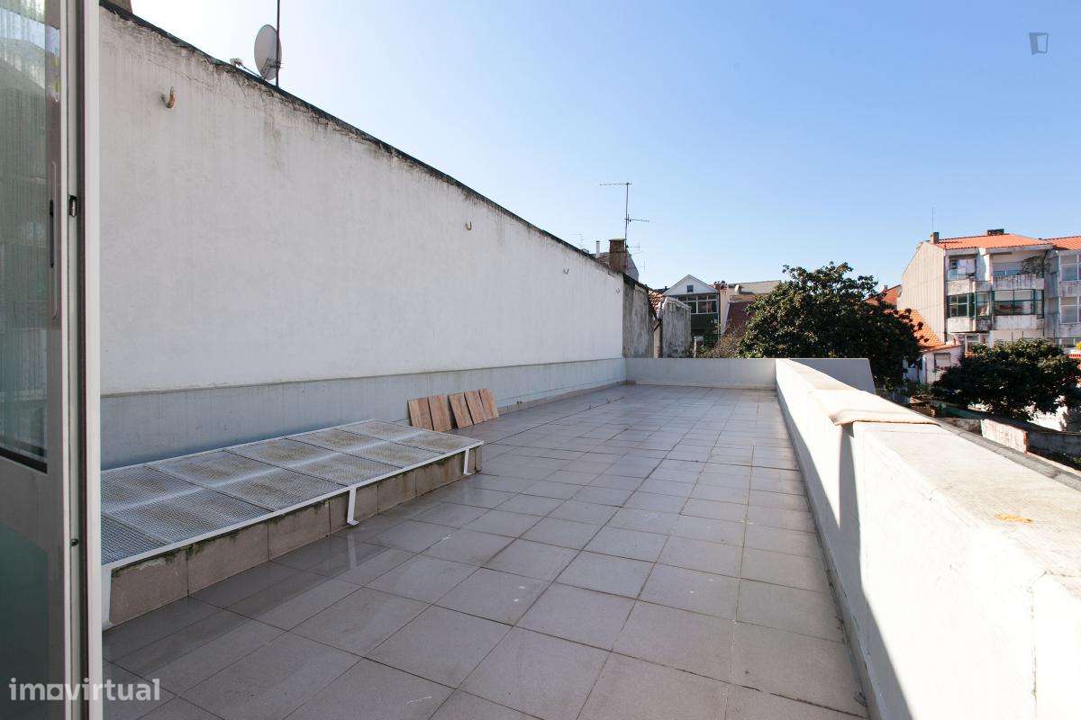 Apartamento com 1 quartos - localizado em Paranhos Porto - Grande imagem: 4/9