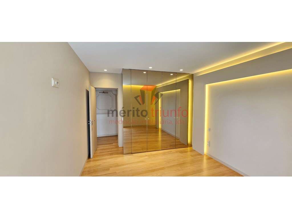 *Oferta de Escritura e Registo - Apartamento T4 de LUXO junto à Pra...-44