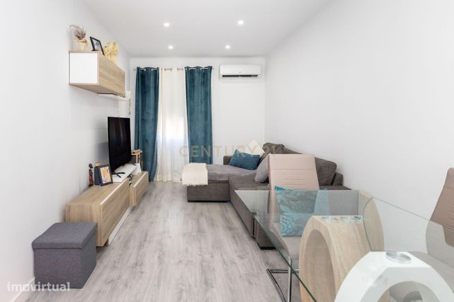 Apartamento T2 no Feijó totalmente remodelado-7