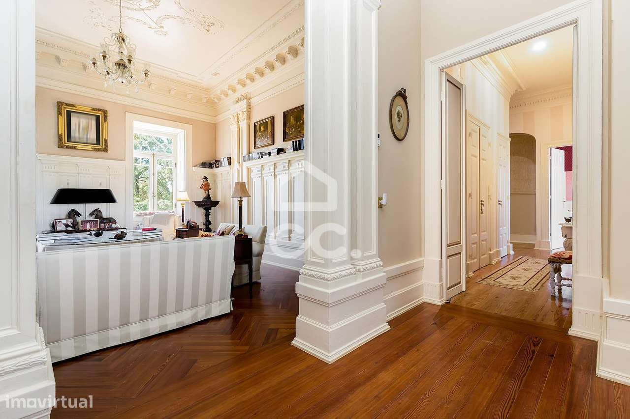 Palacete de inspiração neoclássica francesa com jardim botânico de Jea-26