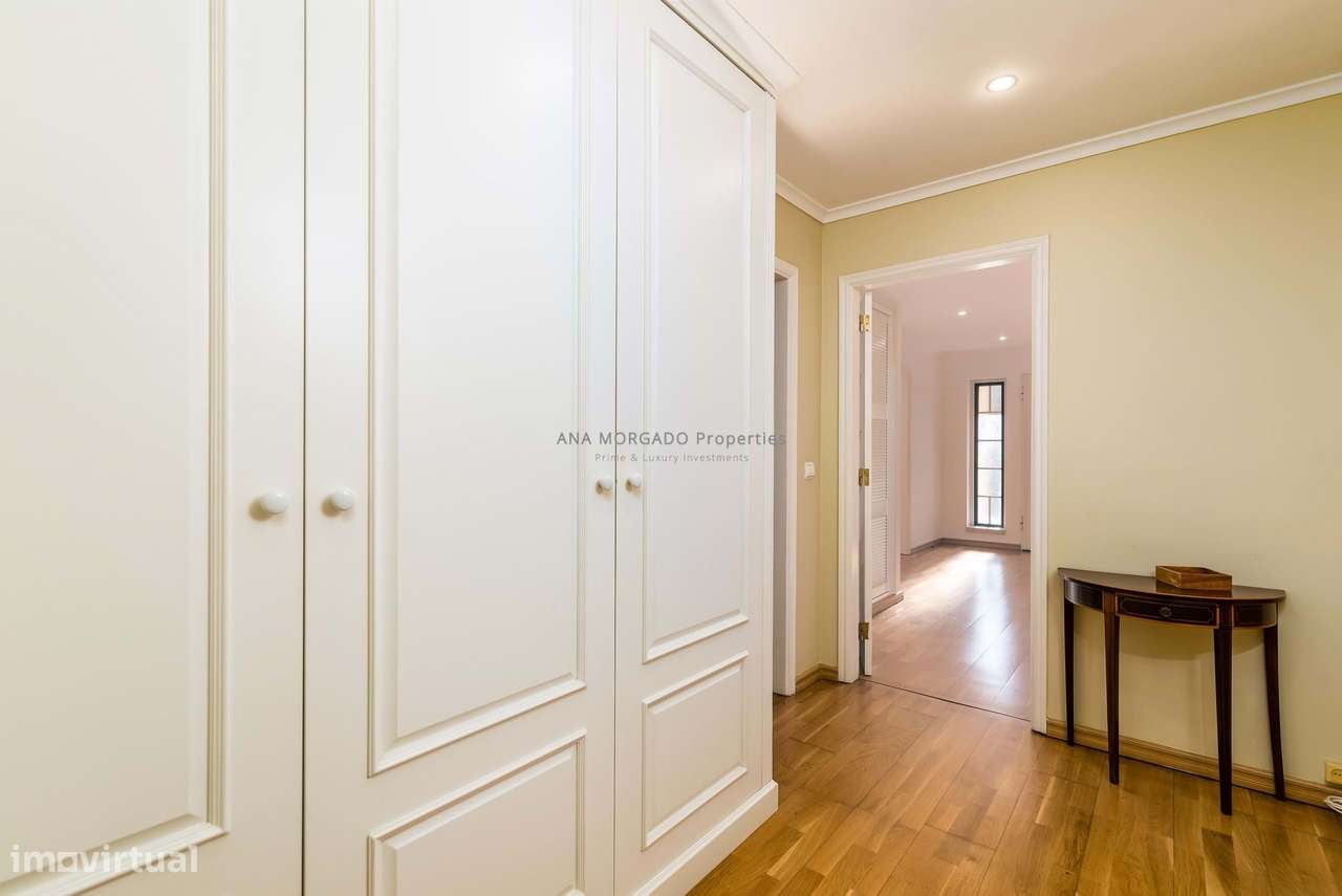 PARA INVESTIDORES - Apartamento T3+1 Renovado na Quinta da Beloura-23