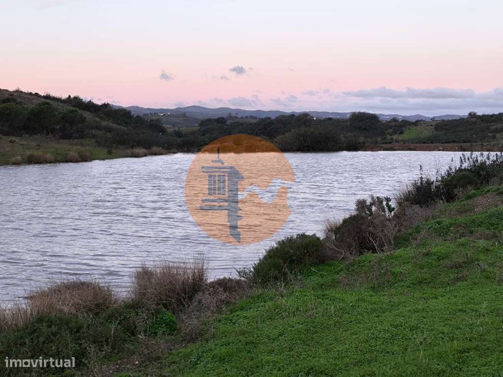 TERRENO COM 53.520 M2 - VISTA MAR - COM LAGO - POSSIBILIDADE DE CON... - Grande imagem: 4/60