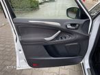 Ford S-Max - 22