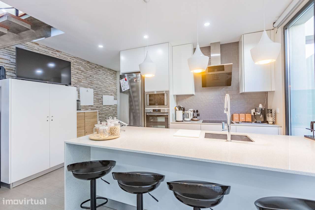 Moradia geminada T2 - Praia das Milícias (Ponta Delgada) - Grande imagem: 5/27