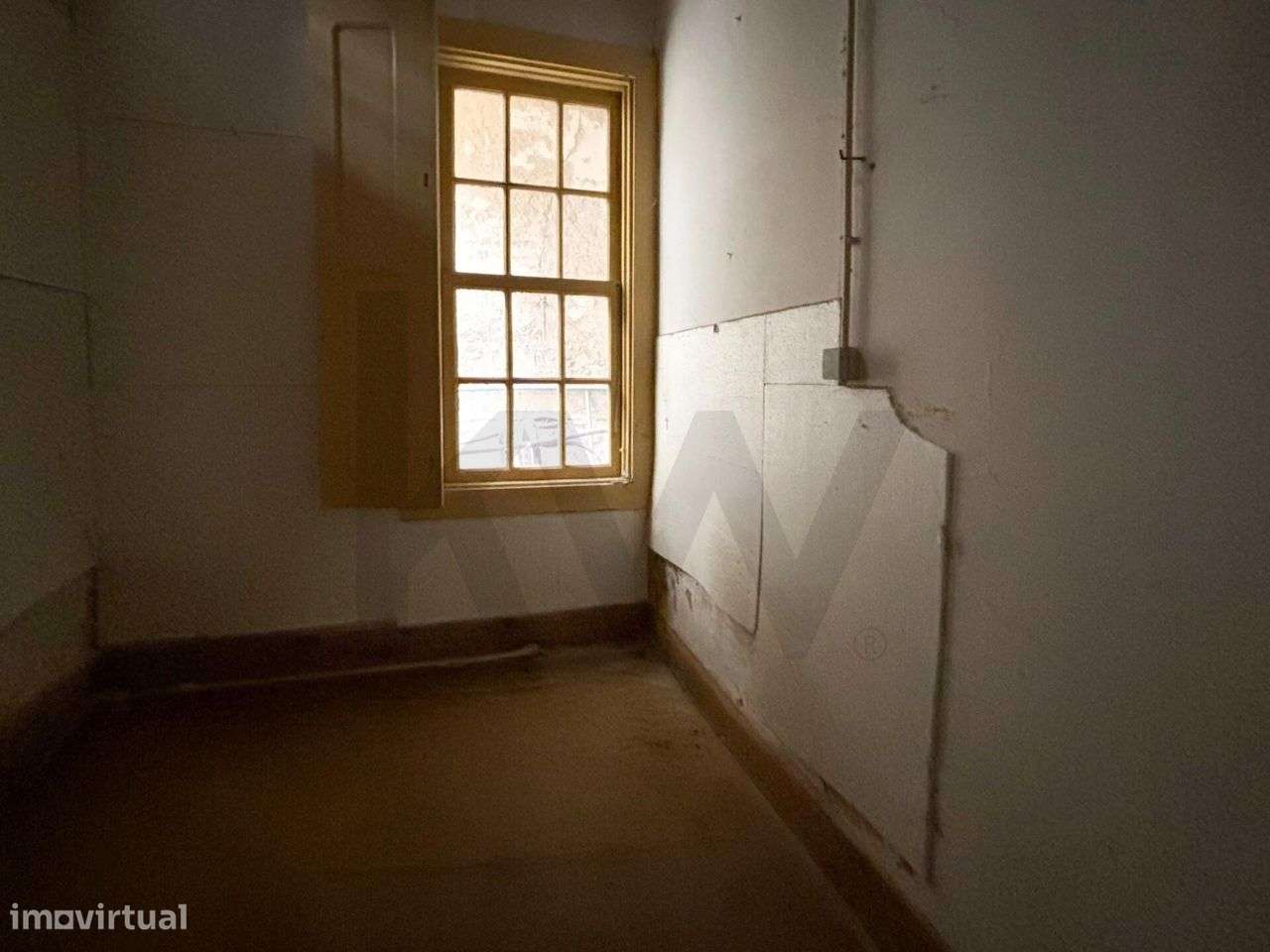 Moradia T2 Térrea com Sótão Beira Mar (para recuperar) - Grande imagem: 5/21