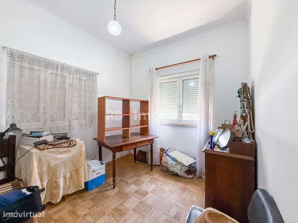 Apartamento T2 a nível do rés do chão com logradouro no centro do E...-15