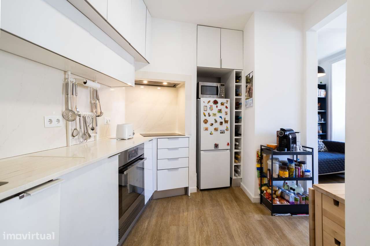 Apartamento Familiar totalmente Remodelado no Coração de Lisboa com Vi-5