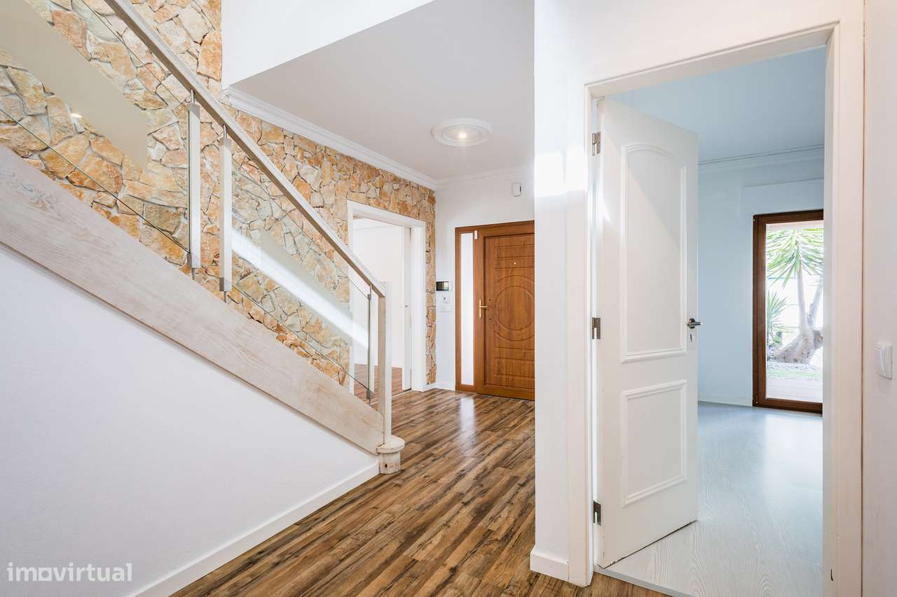 Moradia T4 renovada | Piscina Aquecida - Parceiros-32