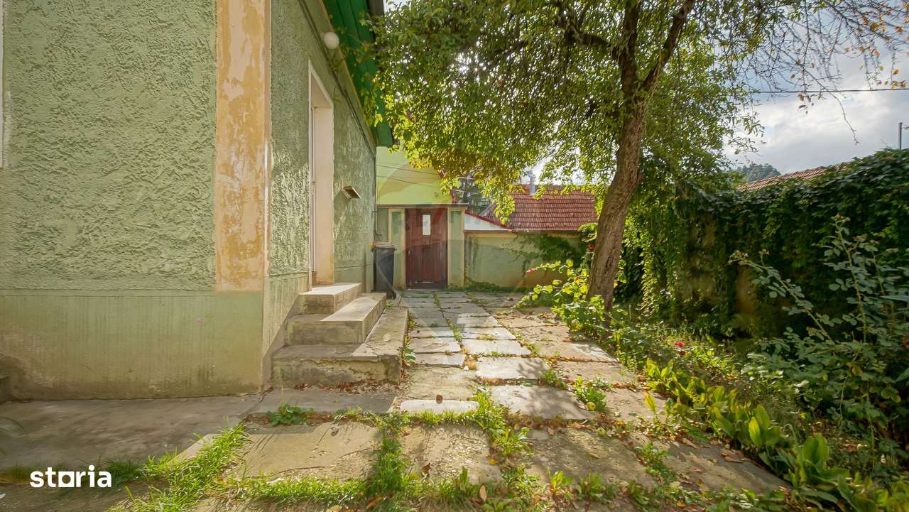 Casă săsească de renovat, cu teren, Șcheii Brașovului - Imagine principală: 4/18