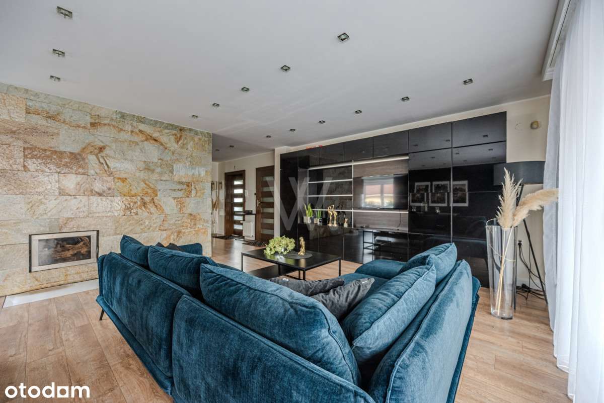 Komfortowy dom parterowy z pięknym ogrodem-1