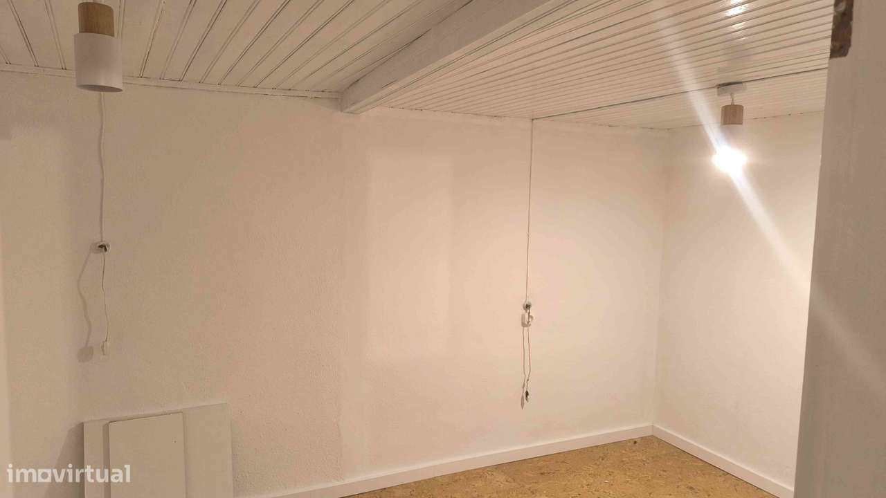 Moradia T2 para arrendamento - Fiscal , Lousã - Grande imagem: 5/7