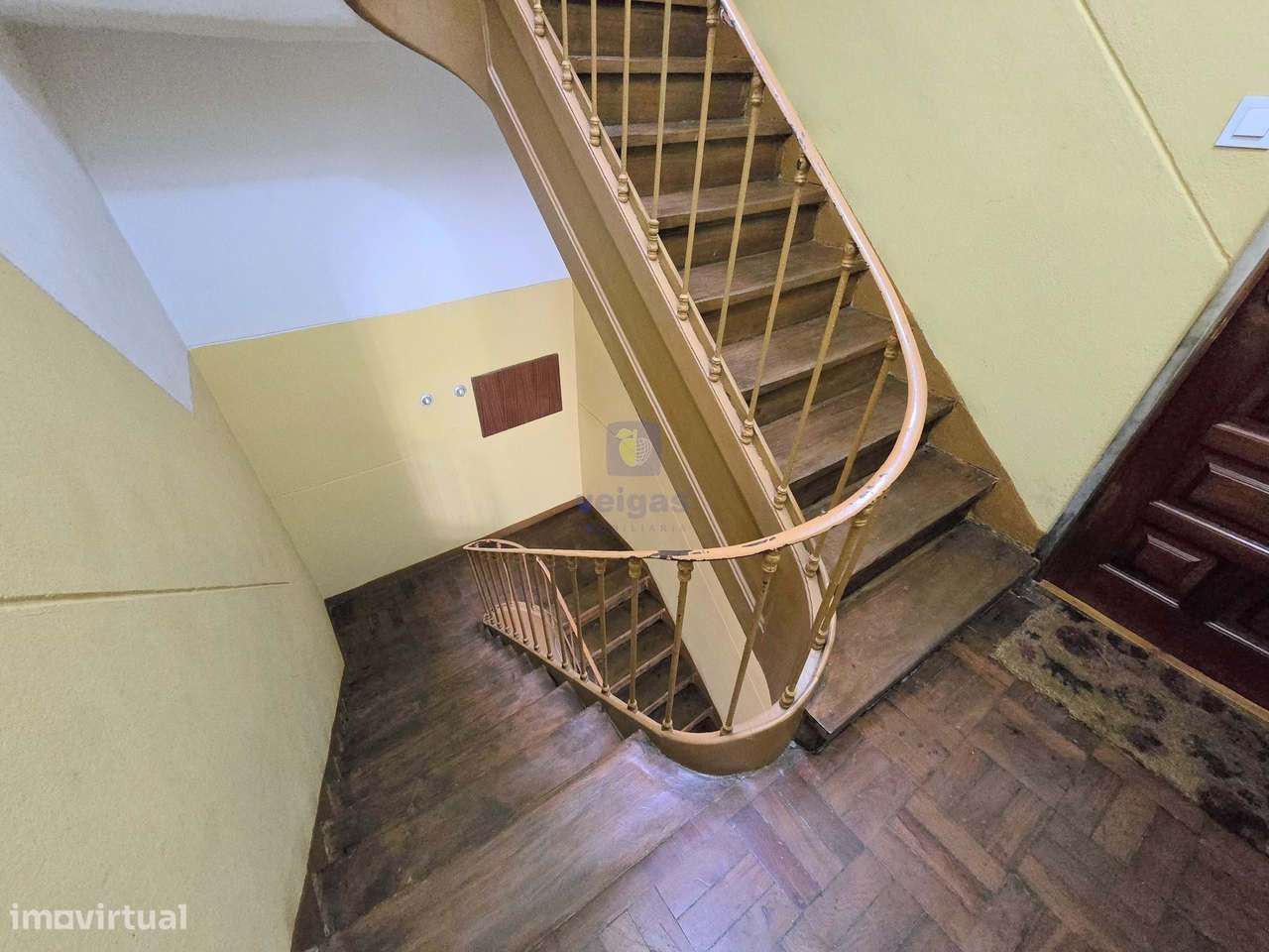 T2 com Terraço na Penha de França-23