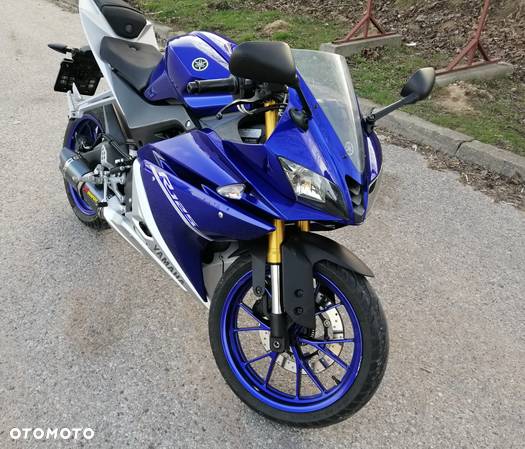 Yamaha YZF - 1