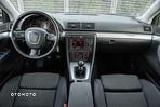 Audi A4 Avant 2.7 TDI DPF - 7