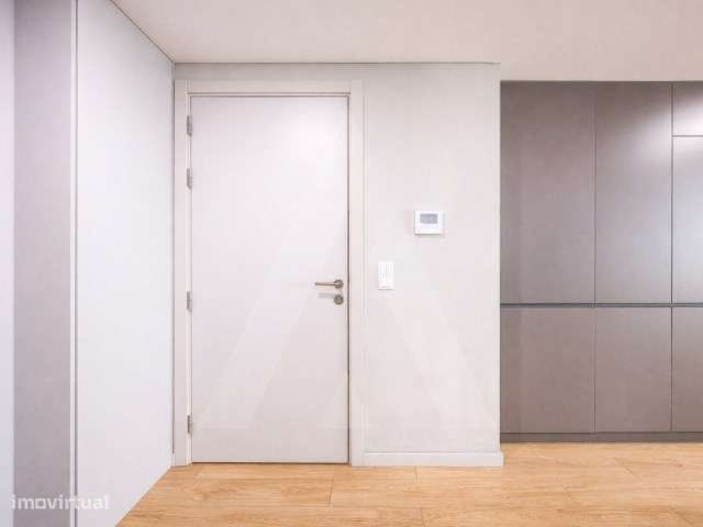 Apartamento T2 semi-novo no centro da cidade - Grande imagem: 2/30