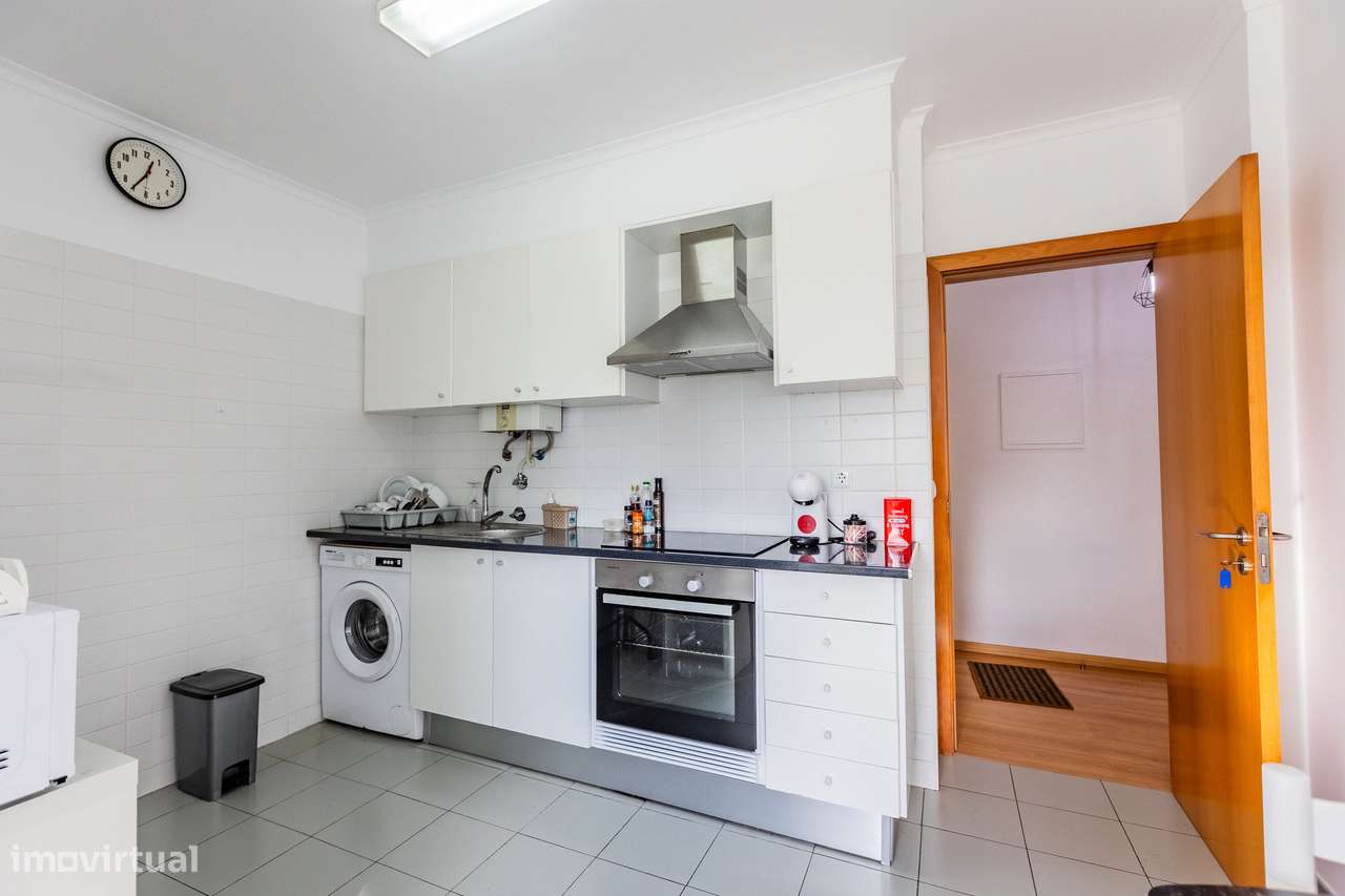 Apartamento T1 - Ponta Delgada, Laranjeiras. - Grande imagem: 4/13