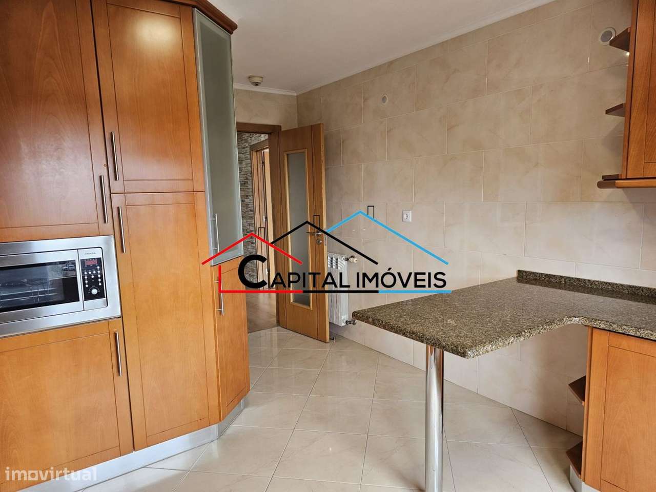 T3 com 4 Parqueamentos e Vista Desafogada - Grande imagem: 5/30