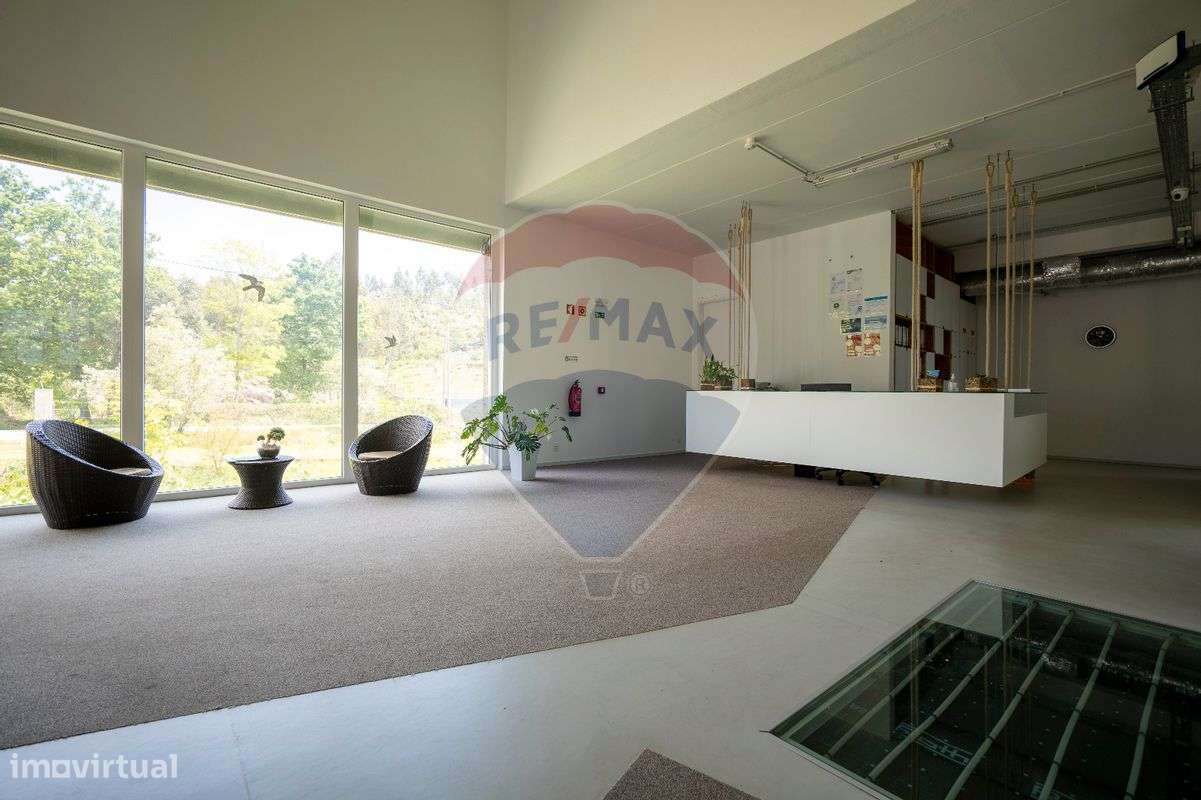 Armazém  para arrendamento - Grande imagem: 4/44