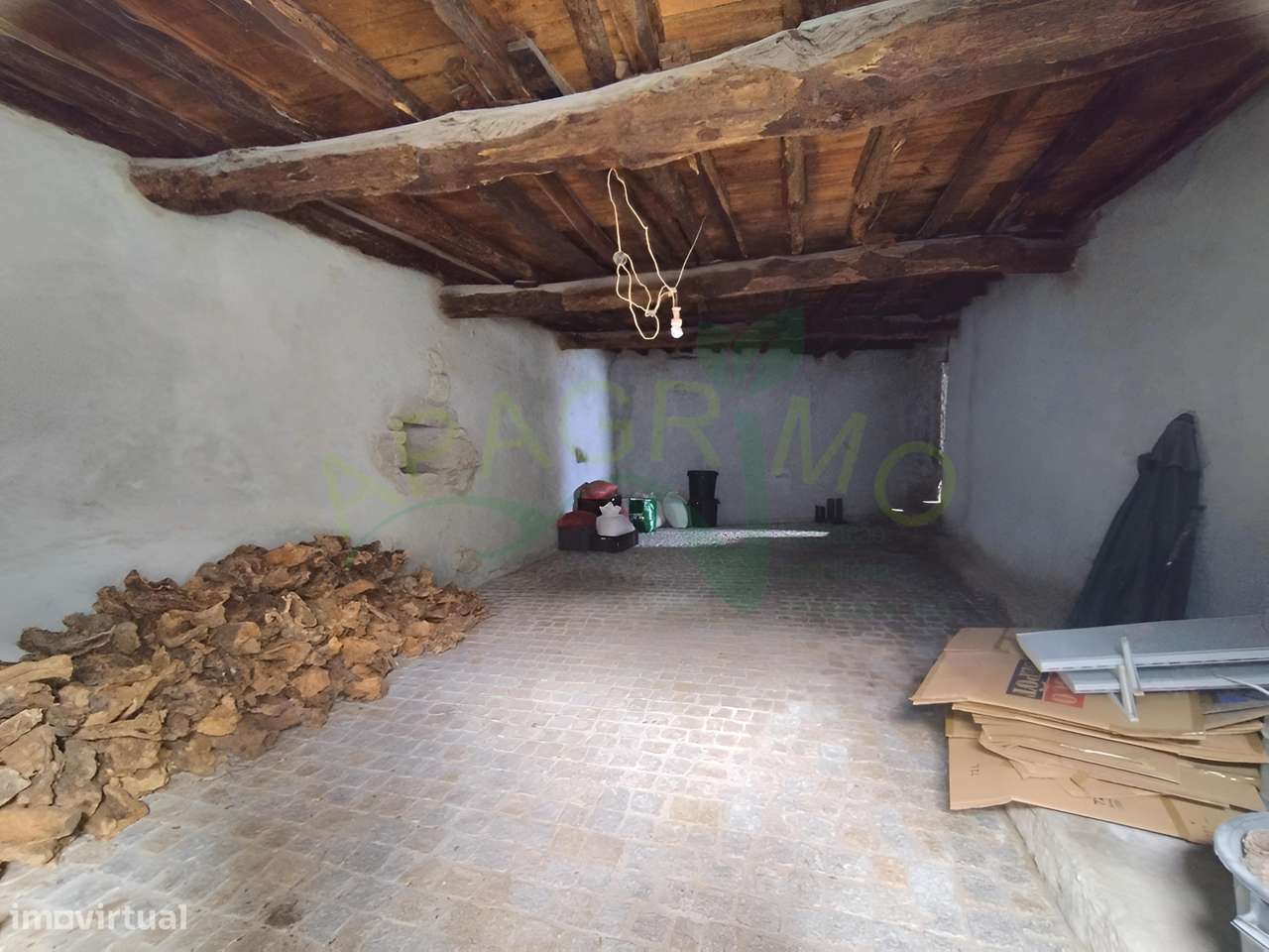 Moradia rústica no Souto, Penedono-23