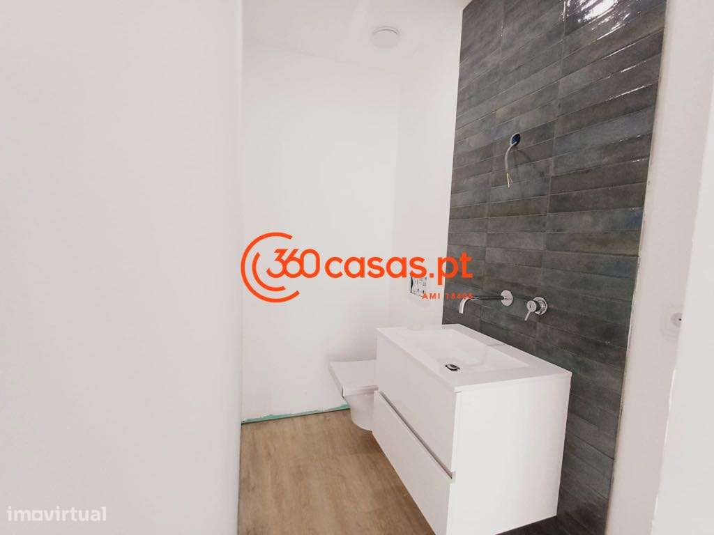 Apartamento T2 com garagem em Almancil-12