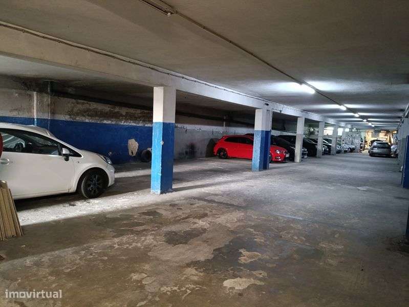 Garagem fechada (lugar estacionamento) - Grande imagem: 4/5