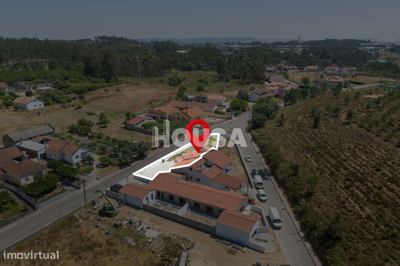 Moradia T3 Térrea Geminada – Em Construção-50