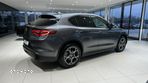 Alfa Romeo Stelvio - 5