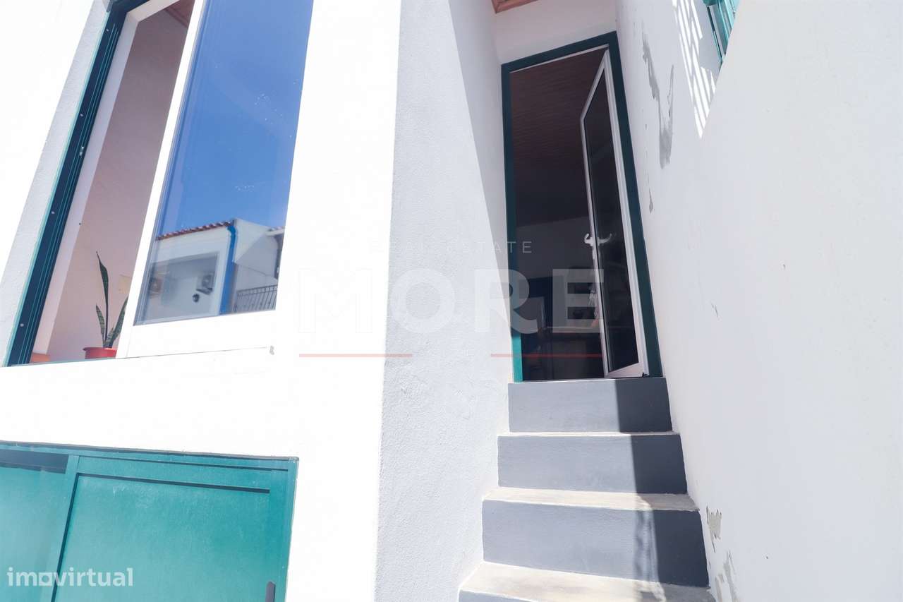 Moradia Unifamiliar T4 com Quintal e Garagem no Centro das Alcáçovas-27