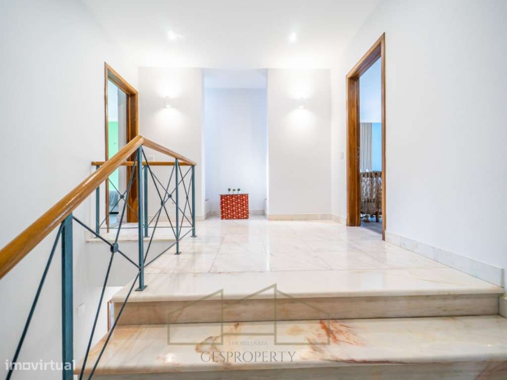 Moradia T6 Isolada na Marisol-39