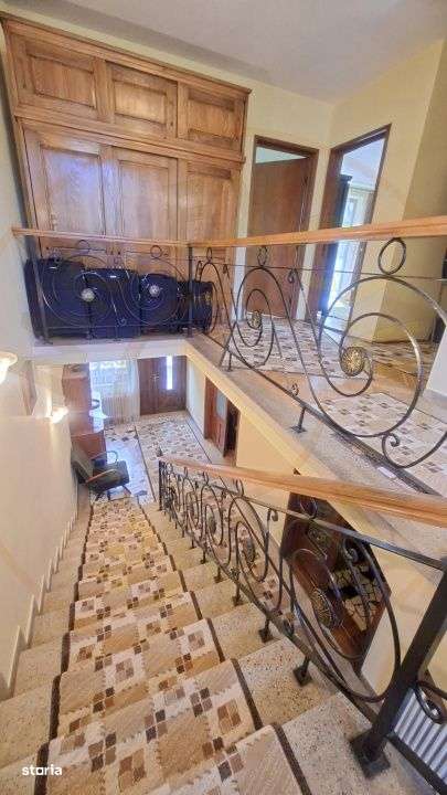 Casa Centrala de vanzare - Strada Rahovei Pitesti-12