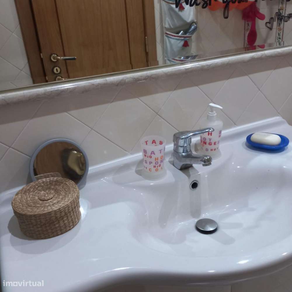 Quarto - localizado em Lisbon - Grande imagem: 3/6