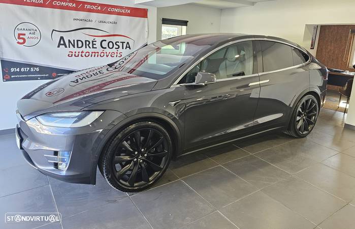 Tesla Model X Standard Range - 4