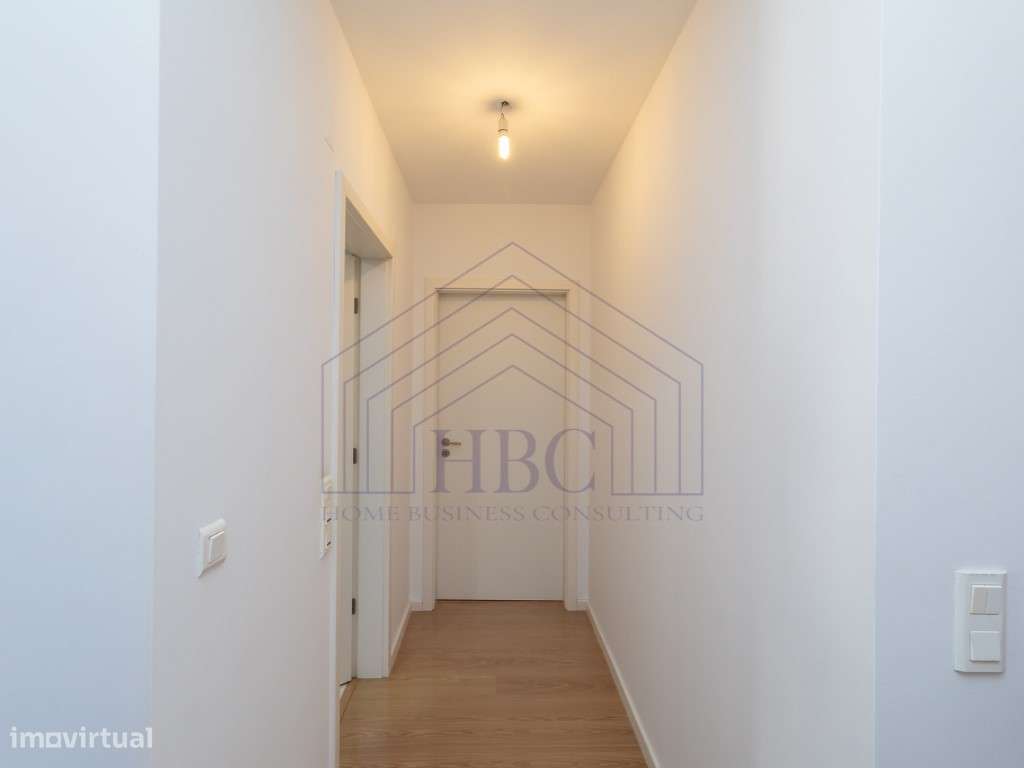 Vende-se Apartamento T1 no centro de Lisboa com arrecadação e garagem-13