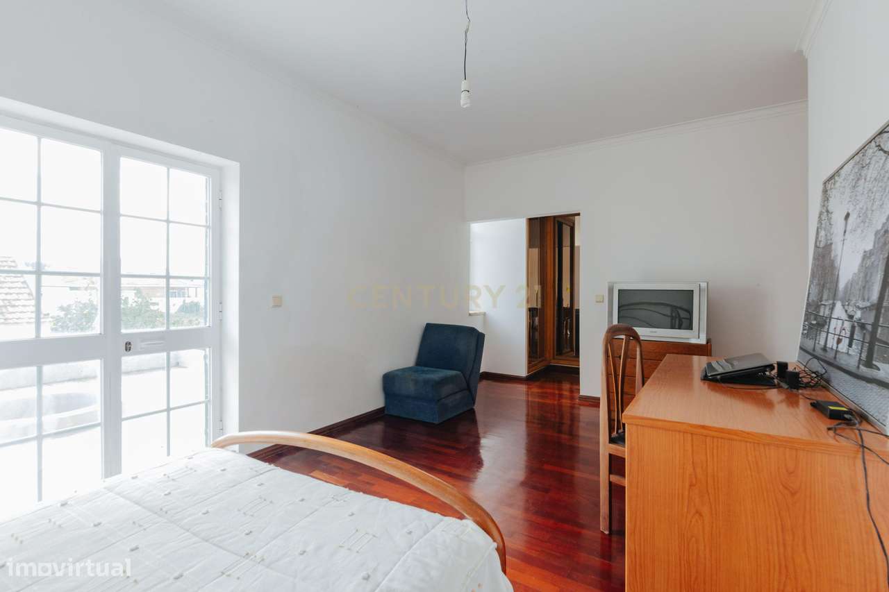 Moradia Isolada T4 Sarilhos Grande, Montijo-16