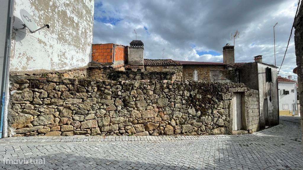 Moradia em pedra, Escalos de Baixo, Castelo Branco - Grande imagem: 5/5