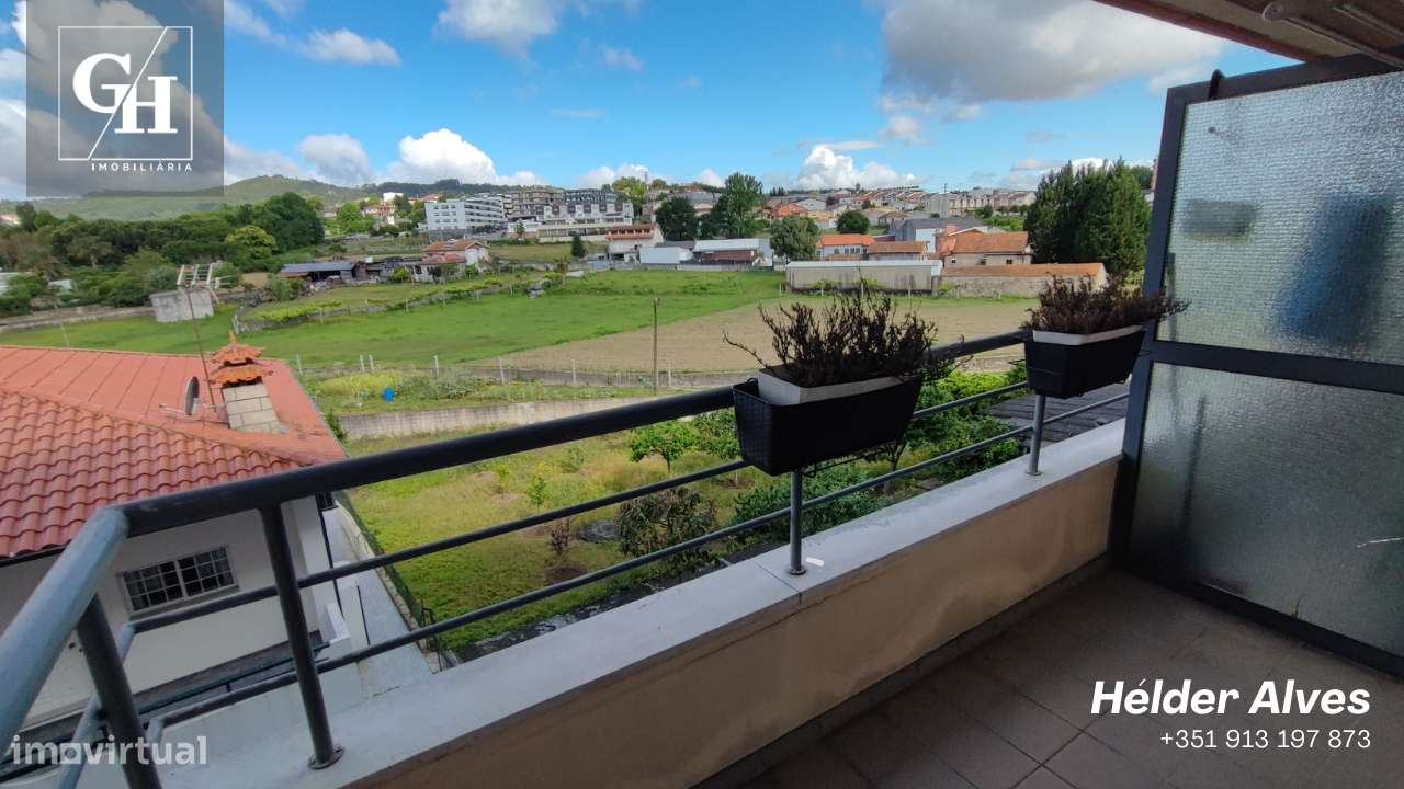 Apartamento T2 em Calendário com garagem fechada-33
