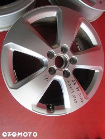 AUDI A3 ALUFELGA ALUS R17 8V0601025C - 3