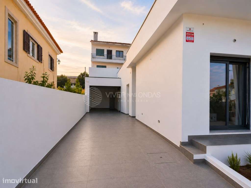 OFERTA DA ESCRITURA | Moradia T3 Térrea | Piscina | Em construção |...-18
