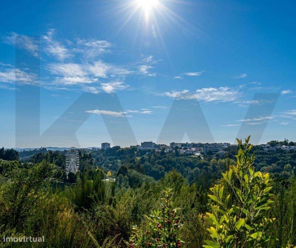 Terreno de 9.000 m2 em Milhundos com a Melhor Vista Panorâmica sobre-8